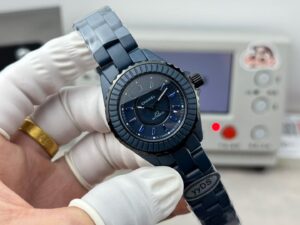샤넬 J12 블루 세라믹 33mm 오토매틱 여성 워치 - 이미지 5