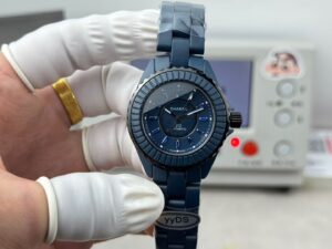 샤넬 J12 블루 세라믹 33mm 오토매틱 여성 워치 - 이미지 3