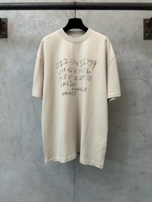 Alternative view of 메종 마르지엘라 넘버 로고 코튼 티셔츠 66ST403-2