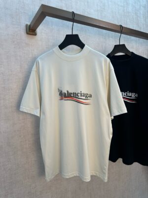 Alternative view of 발렌시아* SS26 블러 로고 반팔 티셔츠 66ST528