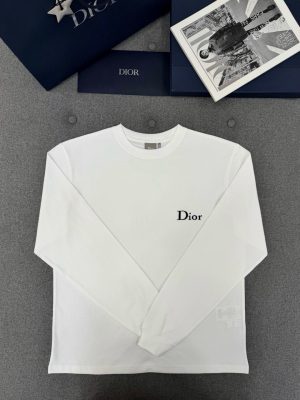Alternative view of 디* 로고 자수 코튼 라운드넥 긴팔 티셔츠 D472-2
